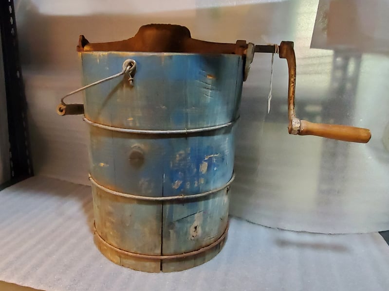 How Hand-Crank Ice Cream Makers Changed Desserts